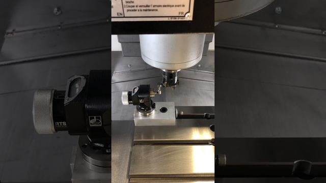 Renishaw TS27R tool probing on Maxcut M1100 смотреть онлайн