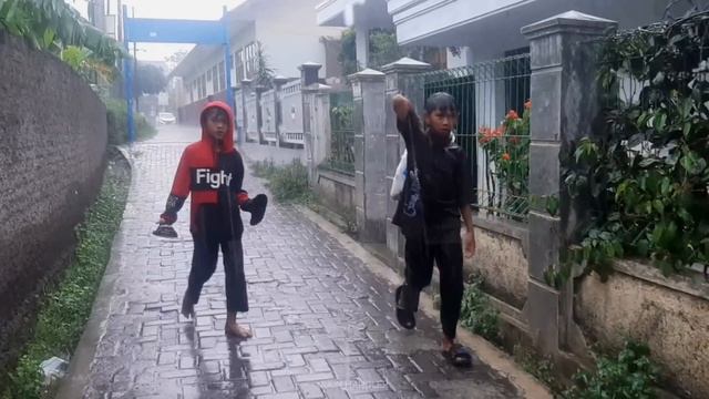 Super heavy rain and strong winds in my village | Sleep soundly with the sound of rain смотреть онлайн