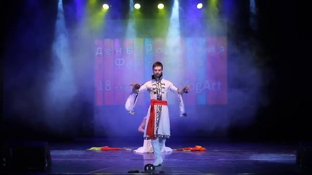 Контактное жонглирование. Дуэт смотреть онлайн