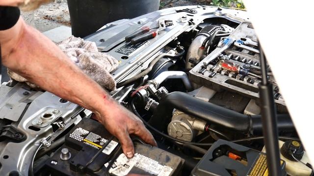 Radiator Replacement in my 2006 Saab 9-5 смотреть онлайн