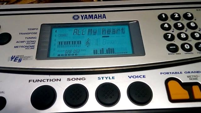 Синтезатор Yamaha PSR-340 смотреть онлайн