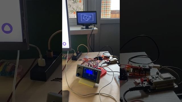Тестовый символ генератор на ESP32 для вывода изображения через RCA / VGA / HDMI (пример 3) смотреть онлайн