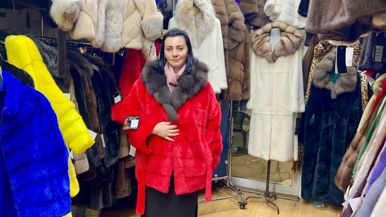 Норковые шубы у Наиры. Хорошие размеры в наличии на Садоводе смотреть онлайн
