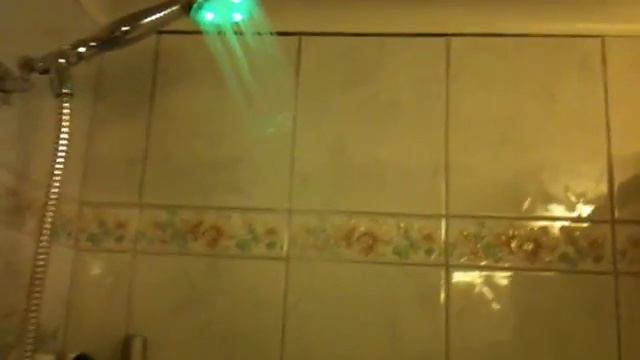 Battery Free Water Light LED Stream Adapter for Faucet Tap and shower смотреть онлайн