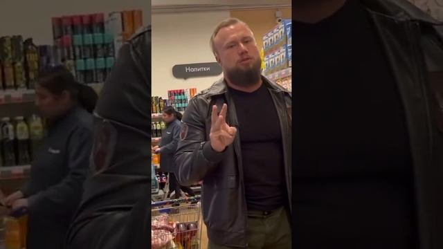 ЭТА ОТРАВА ГУБИТ ДЕТЕЙ #просрочка #магазин #полиция #проверка #дети #директор #здоровье #нарушение смотреть онлайн