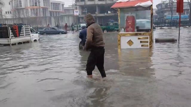 Heavy Rain And Snow Floods In Kabul - 22 Feb 2022 - باریدن برف و آمدن سیل در کابل