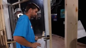 Последний Покинувший Крутящуюся Дверь, Выиграет $50,000