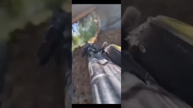 Вот так воюют наши российские ребята