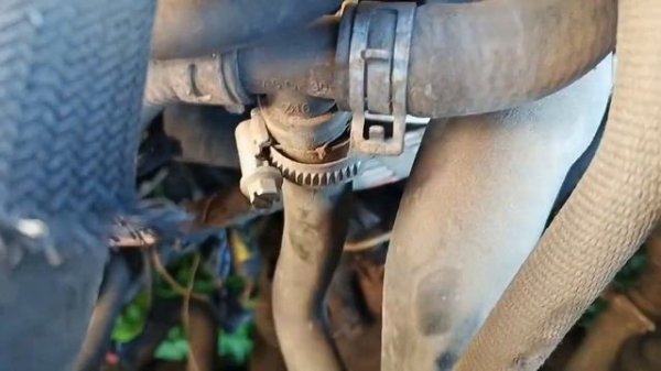 Пежо 307 не набирает обороты ,троит двигатель(решено)