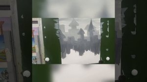 Многоплановый ахроматический силуэт города