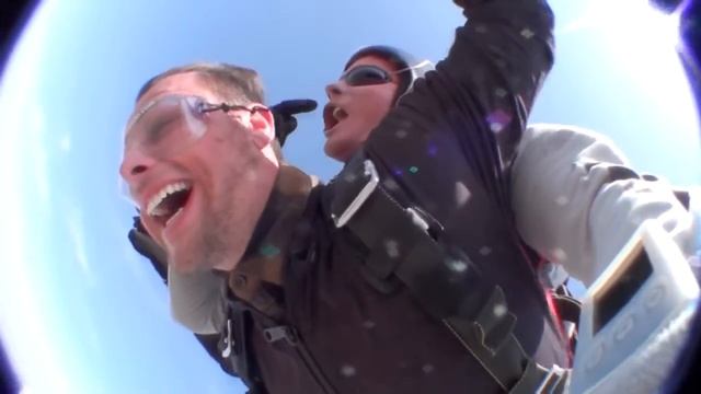 Jason Price's Tandem skydive! смотреть онлайн