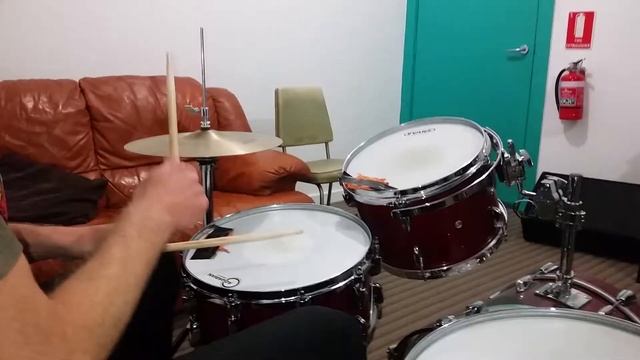 Perfect - Ed Sheeran - drum fill idea in 12/8 смотреть онлайн
