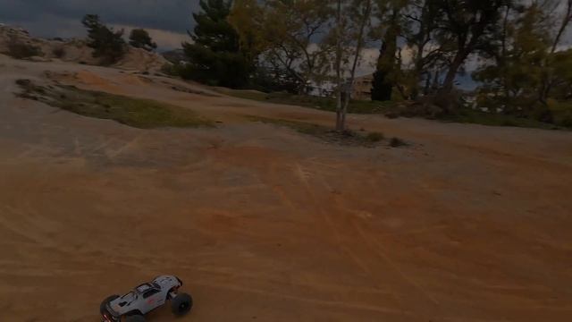 The Ultimate Bashing Vol. 2.1 - ARRMA Outcast 8s EXB - TRAXXAS XMaxx & Maxx - 4k смотреть онлайн