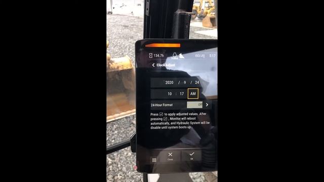How to Change the Date and Time on a Cat Next Gen Excavator смотреть онлайн
