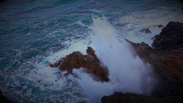 Spouting Cave Iona: Water from the rock смотреть онлайн