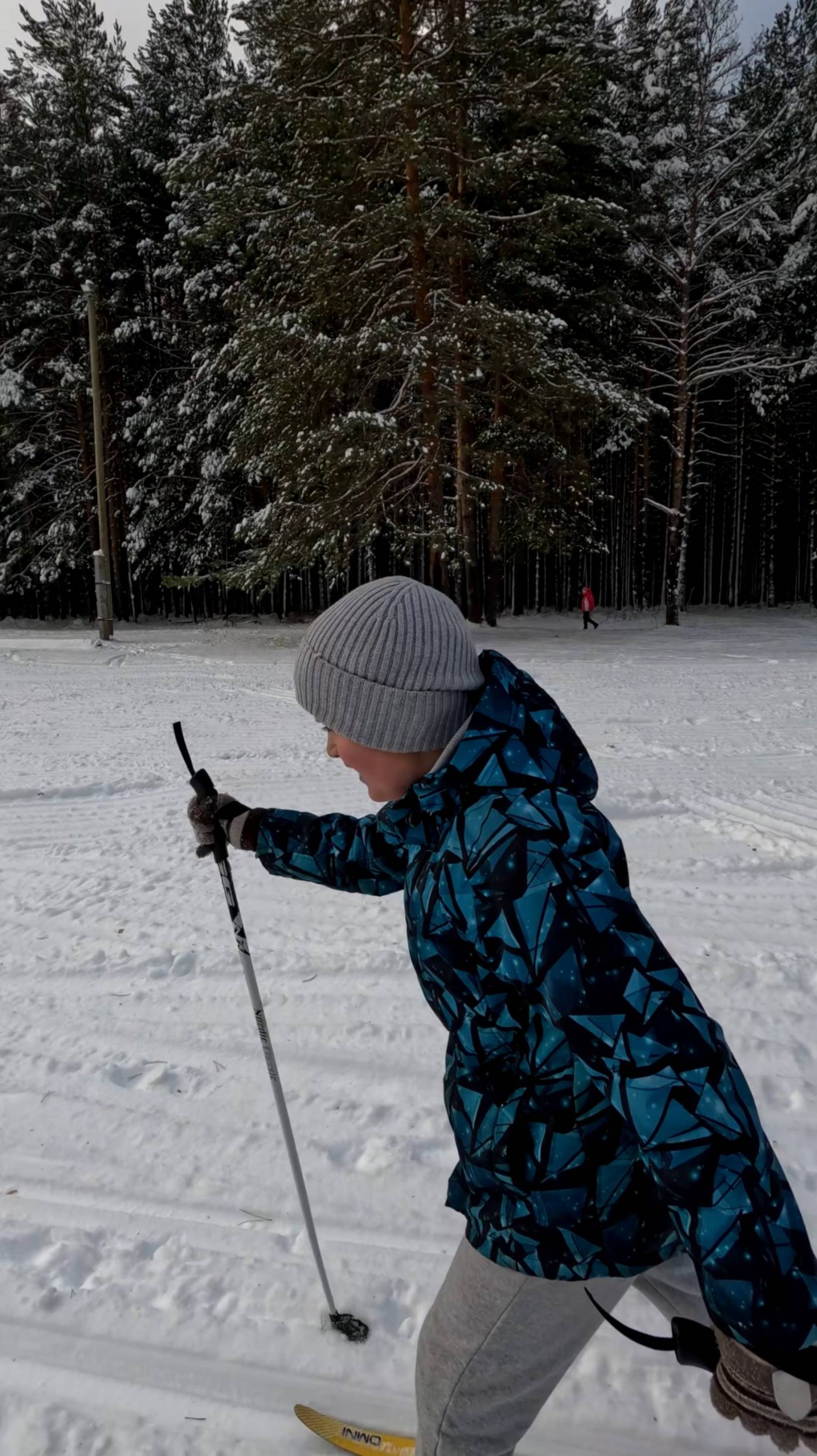 Открываем лыжный сезон 2025 #лыжи #первый снег смотреть онлайн