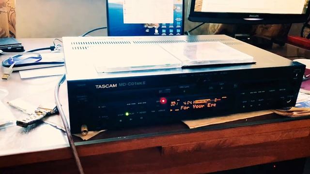 Tascam MD-CD1mkII смотреть онлайн