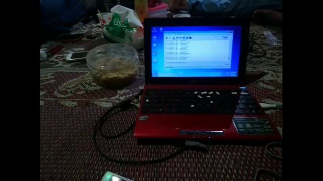 Lupa pola Sony X Compact docomo So-02j + Firmware смотреть онлайн