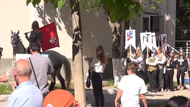 Линейка Последний звонок, ГТЛ, 8 класс, 31.05.2018 смотреть онлайн