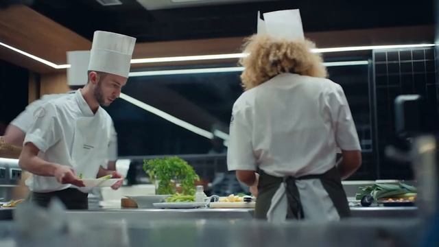Widex Moment Restaurant смотреть онлайн