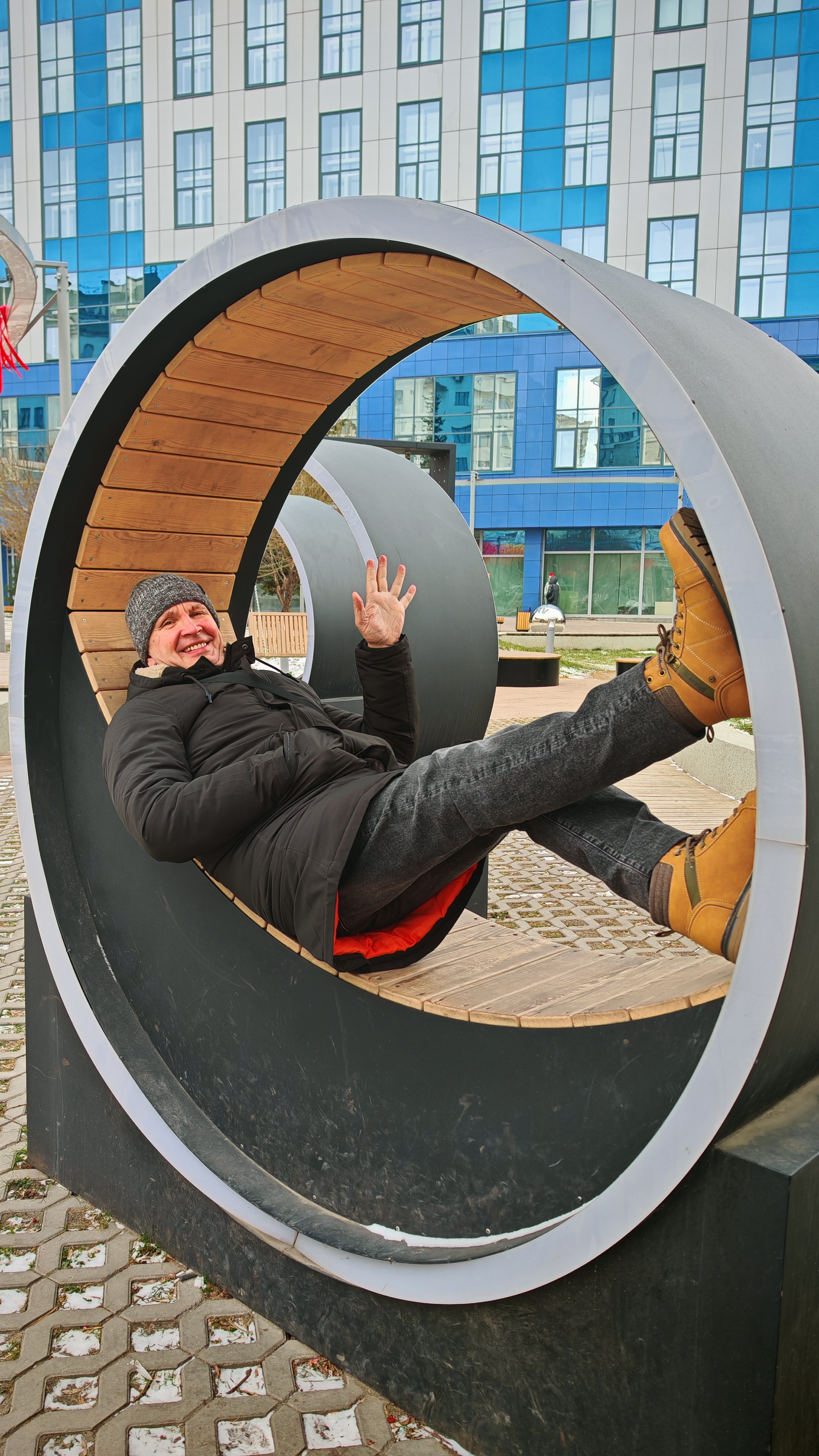 Вдвоём по городу 🤣 смотреть онлайн