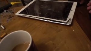 Злой дед разбил телек