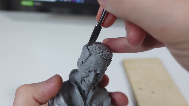 Скульптура человека из пластилина смотреть онлайн
