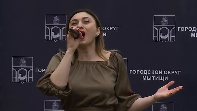 (12+) Плюс позитивное настроение смотреть онлайн