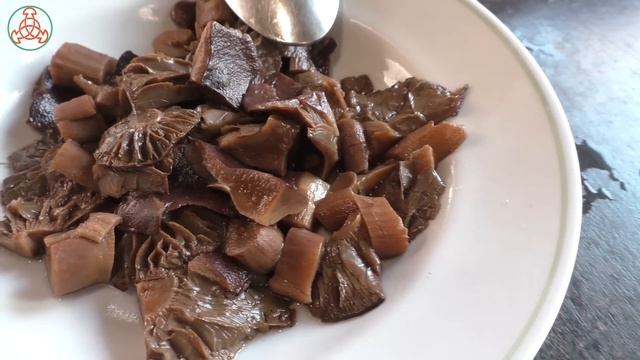 Гриб с особенностью! Жарим Рядовку жёлто-красную - Tricholomopsis rutilans смотреть онлайн