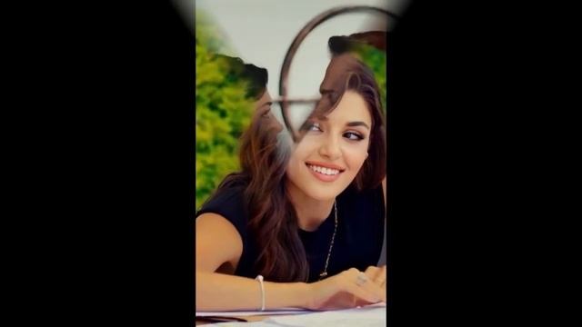 ¡Hande Erçel confesó cuánto extrañaba a Kerem Bürsin en su entrevista especial! смотреть онлайн