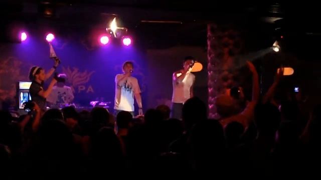 NDRESEVER - Bittersweet feat.Никита Руденко (Live in ЖАРА, 22.05.10) смотреть онлайн