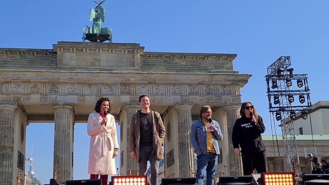 #Берлин_сегодня #Беженцы #Украинские_флаги #Концерт "Sound of Peace" 20.03.2022 смотреть онлайн