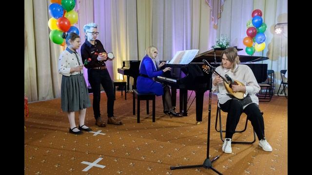 Мексиканская народная песня «Кукарача», обр. Дуглас Корриган смотреть онлайн