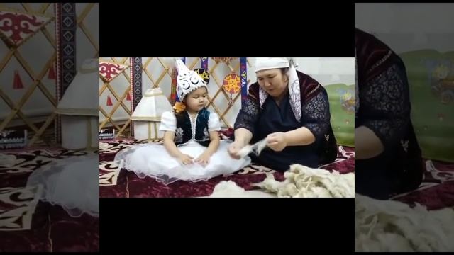 Айнабұлақ негізгі орта мектебі. «Әке көрген оқ жонар, ана көрген тон пішер» смотреть онлайн