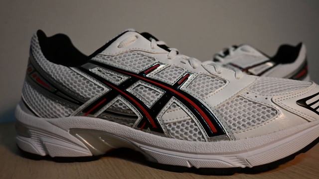 平替KAYANO14的清涼神鞋《ASICS GEL-1130》一起當個帥性大男孩！！！ смотреть онлайн