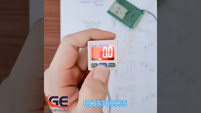 Cảm biến áp suất ZSE30AF-01-N SMC Digital Pressure Switch ZSE30A(F) ISE30A - SMC Pneumatics смотреть онлайн