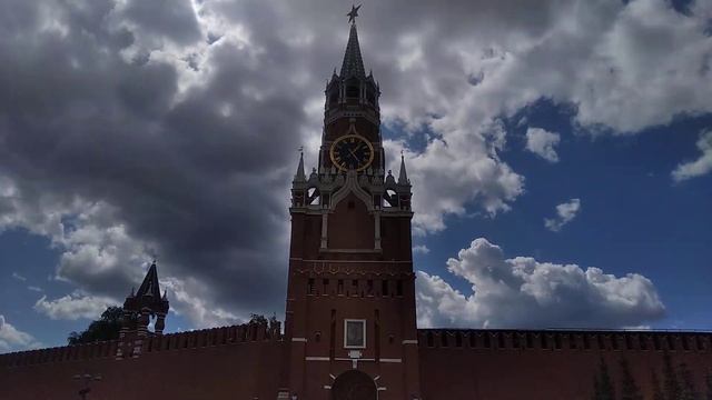 Беляев А.Н. На Красной площадь 11000 смотреть онлайн