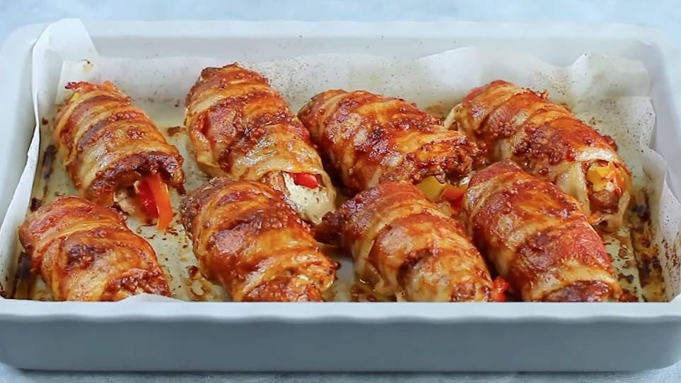 Это так вкусно! Сочное мясо с начинкой. Просто заверните его в бекон смотреть онлайн