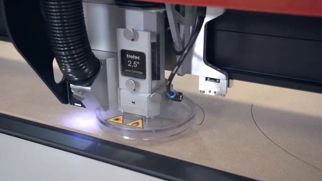 Wardrobe Laser-Cut from Large-Format MDF смотреть онлайн