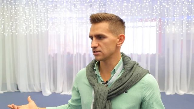 Ценность знаний растет, поэтому на конференции нужно ходить! Так считает Александр Кот из TextForce смотреть онлайн