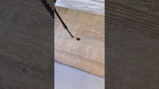 Второй способ, как можно выкрутить саморез который не хочет выкручиваться смотреть онлайн