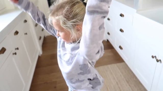KESLEY'S BIG PAYDAY | PAID FOR GRADES | THE LEROYS смотреть онлайн
