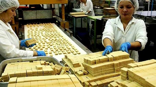 Сладкая фабрика. Как делают конфеты. Экскурсия на кондитерскую фабрику смотреть онлайн