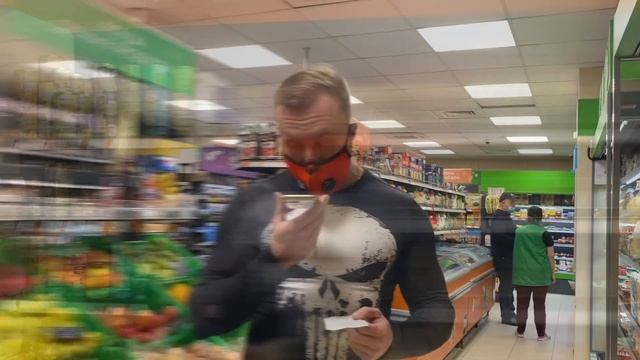 ПРОВЕРКА МАГАЗИНА 24 ЧАСА! ТОРГУЮТ ЖУКАМИ!ДИРЕКТОР БРОСИЛ ПОМОЙКУ И СБЕЖАЛ! смотреть онлайн