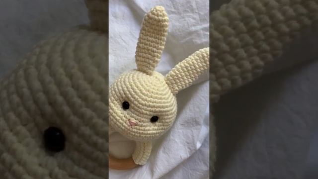 Вязание погремушки-грызунка зайчика крючком смотреть онлайн