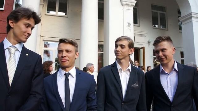 Прощай школа. Выпускной вечер в лицее 1533 Москва смотреть онлайн