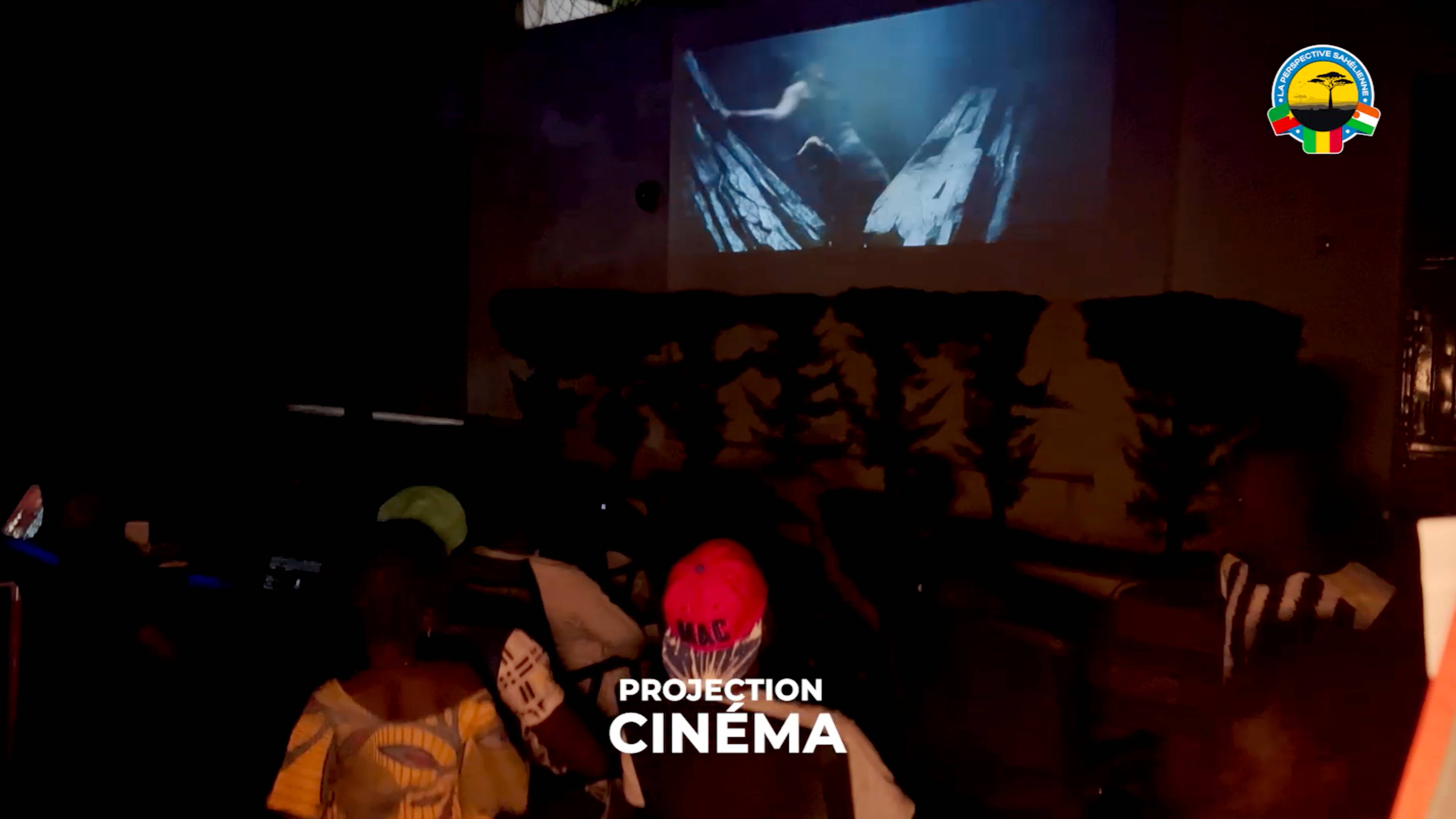 Projection hebdomadaire Cinema смотреть онлайн