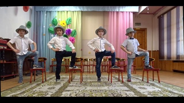 Танец в шляпах (с хлопками) смотреть онлайн