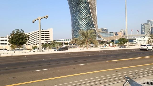 Высокое здание в Абу-Даби наклоненое на 90 градусов. Как Вам? смотреть онлайн