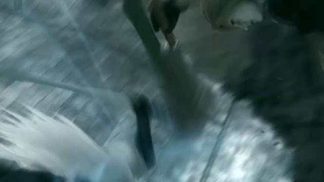 Final Fantasy VII Advent Children (Cloud Vs Sephiroth Fight Scene HD)
